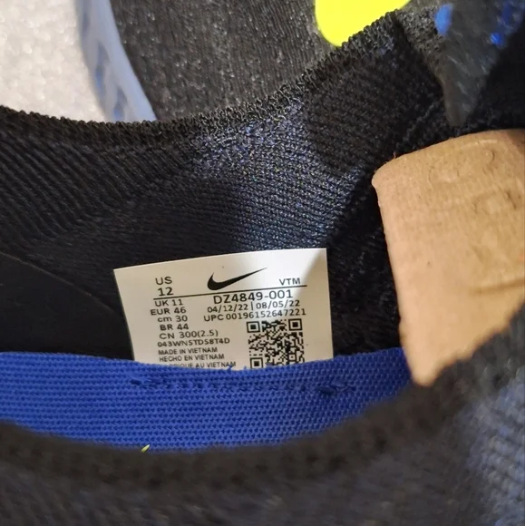 Nike Phantom React, New With Box - Picture 5 of 6